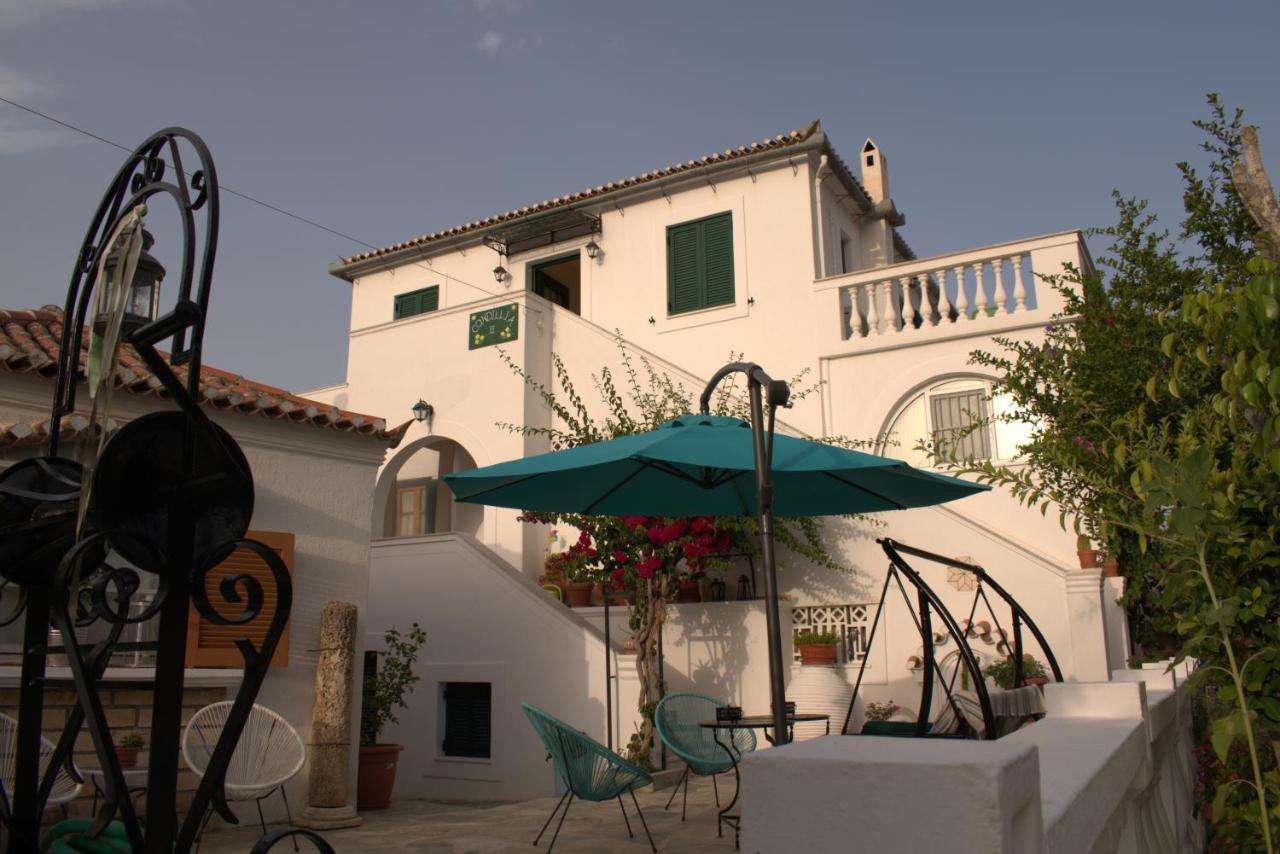 Condillia II Hotel Spétses Exterior foto